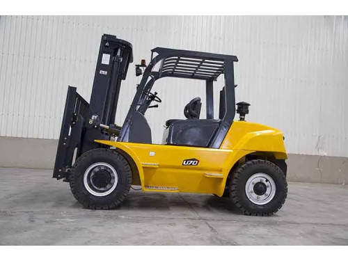 CHARIOT ELEVATEUR 7T