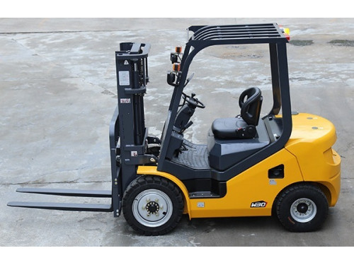 CHARIOT ELEVATEUR 12T